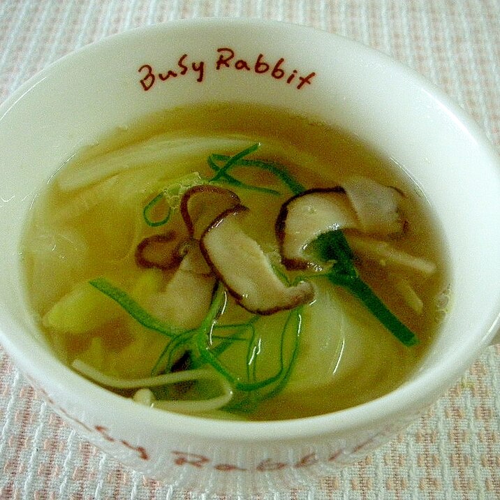 ☆白菜と塩糀キノコのマヨネーズショウガ風味スープ☆